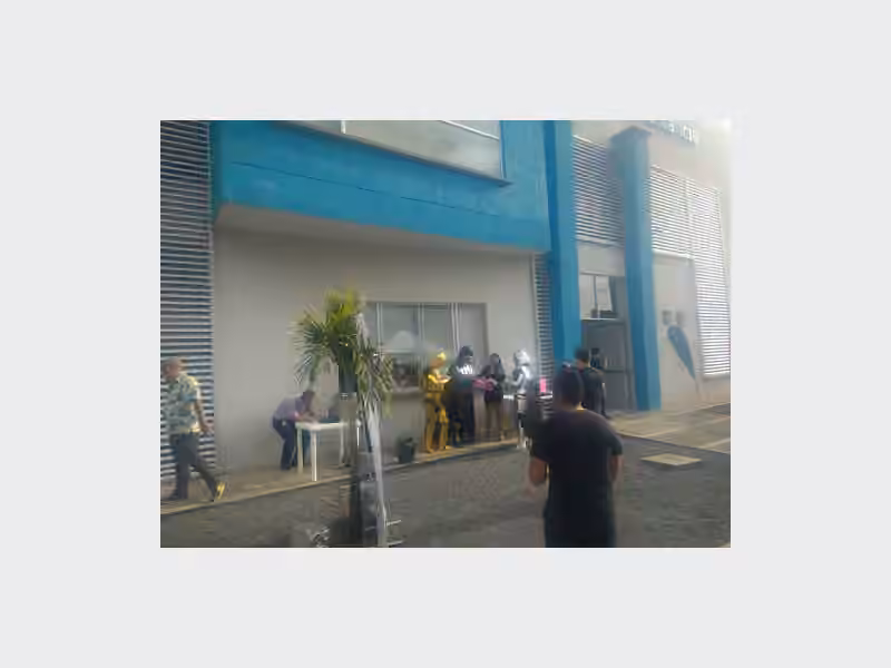 Edificio Administrativo Clinica La Estancia