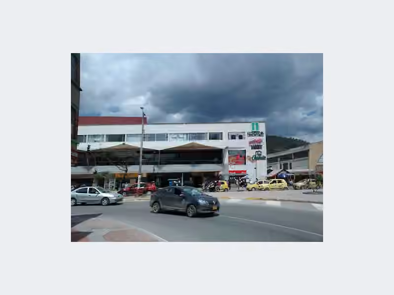 Centro Comercial Iwoka